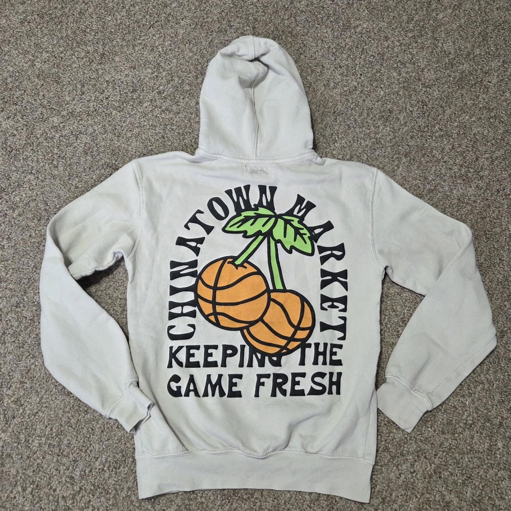 CHINATOWN MARKET Hoodie Keeping the Game Fresh Cream Size SMALL